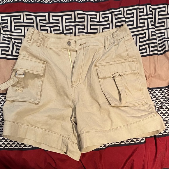 cargo shorts - Picture 1 of 2